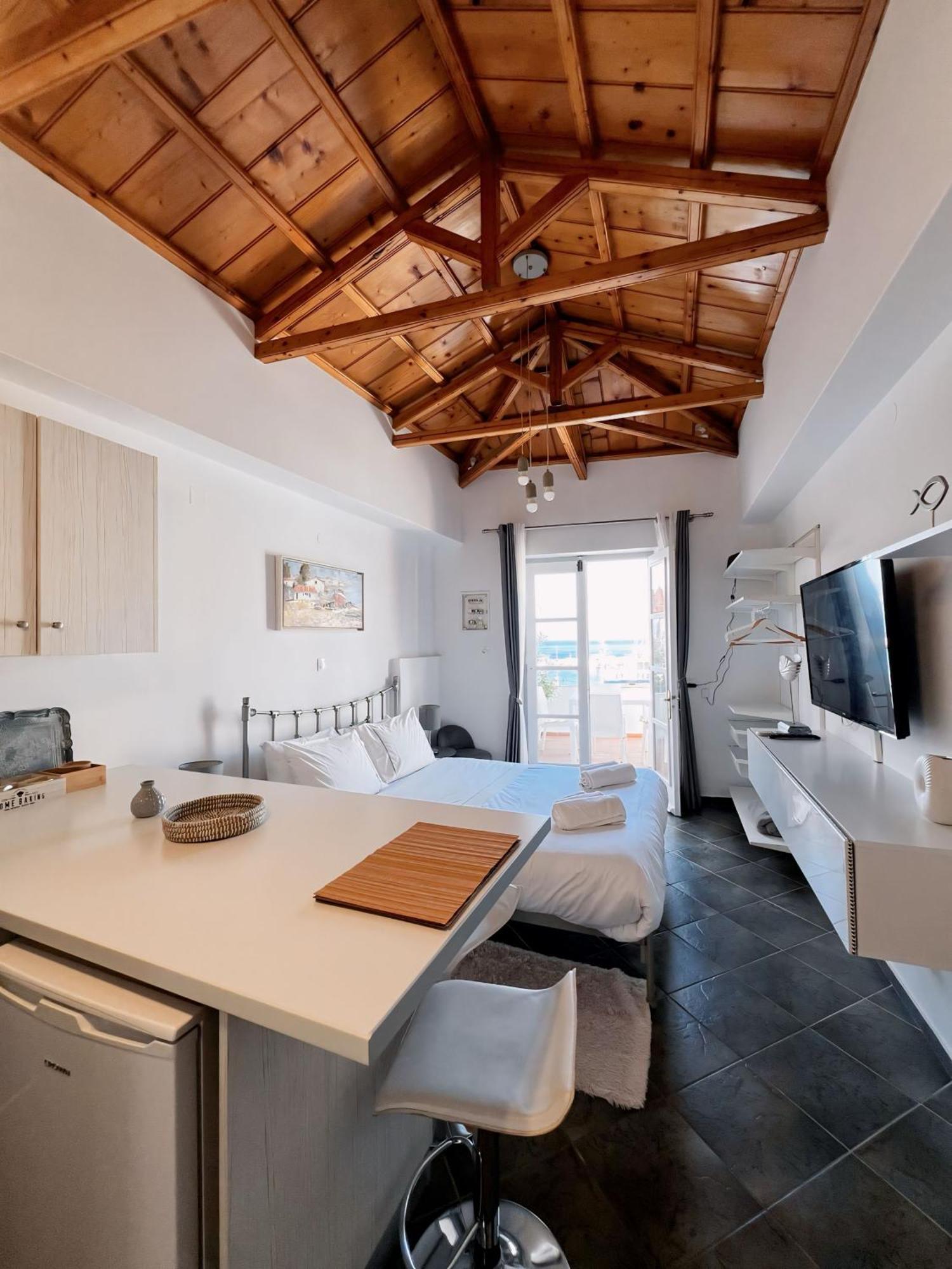 In Hydra Apartment Exterior photo